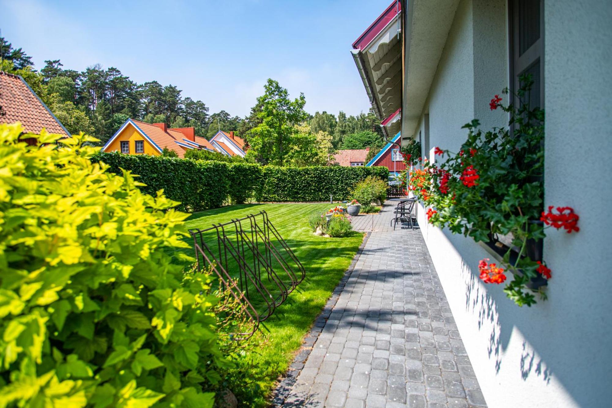 Villa Nida Exterior photo